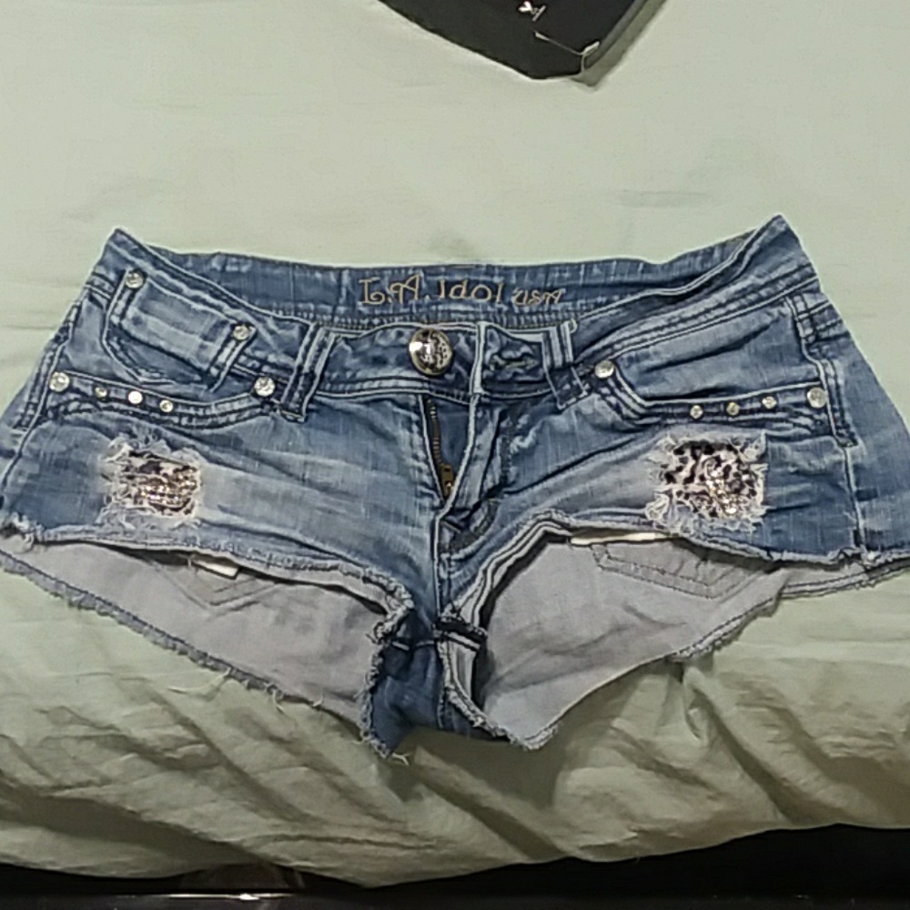 LA Idol shorts